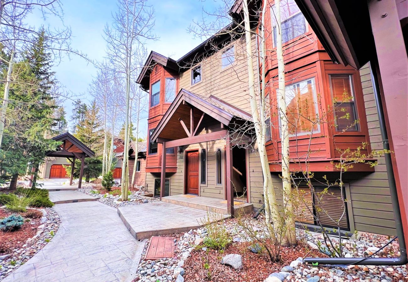 Condominium in Breckenridge - Near Quick Silver Lift, In Breck, Private Hot Tub