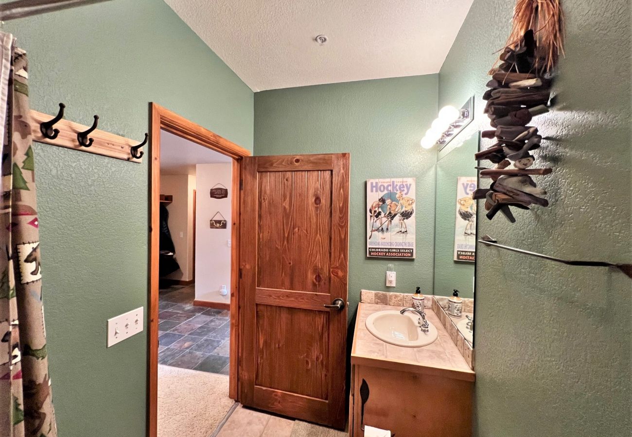 Condominium in Breckenridge -  Ski In-Out, HT, Pool, Sauna, Walk to Breck