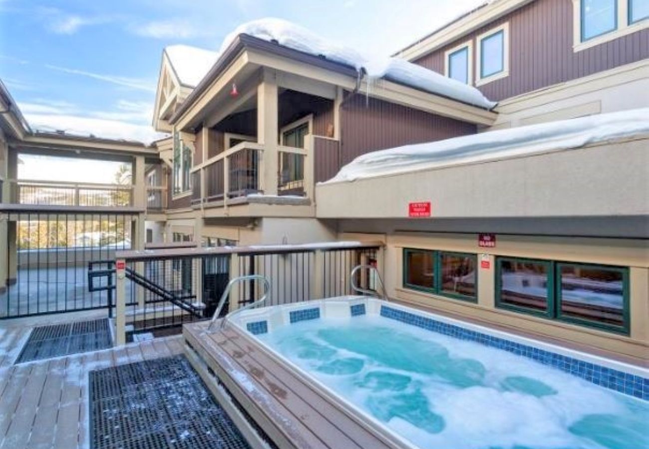 Condominium in Breckenridge -  Ski In-Out, HT, Pool, Sauna, Walk to Breck