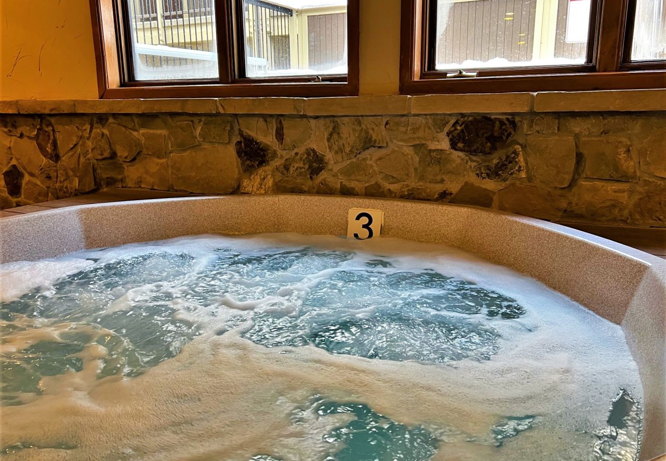 Condominium in Breckenridge -  Ski In-Out, HT, Pool, Sauna, Walk to Breck