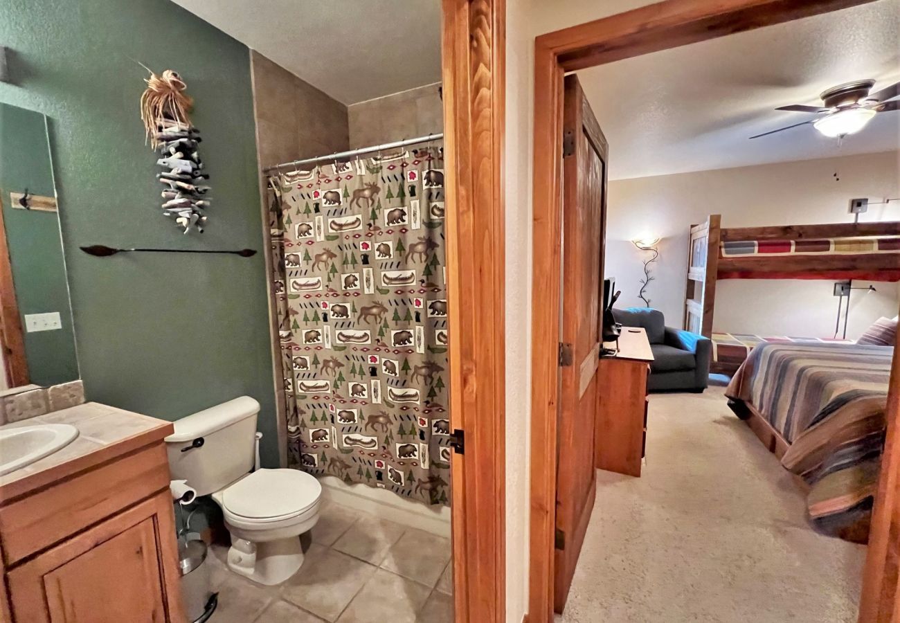 Condominium in Breckenridge -  Ski In-Out, HT, Pool, Sauna, Walk to Breck