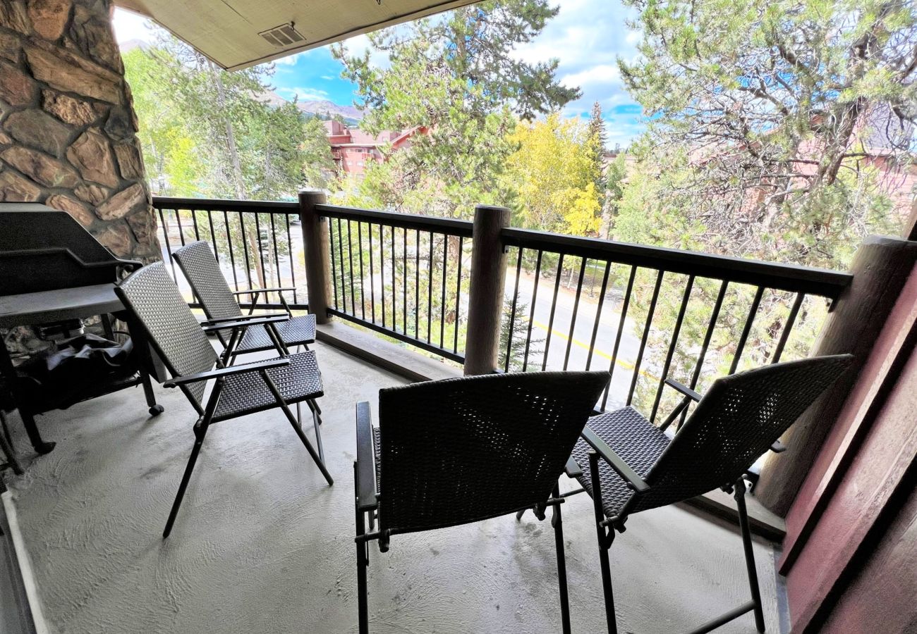 Condominium in Breckenridge - Walk to Main St. Breck + Snowflake Lift, Pool+Hot Tubs