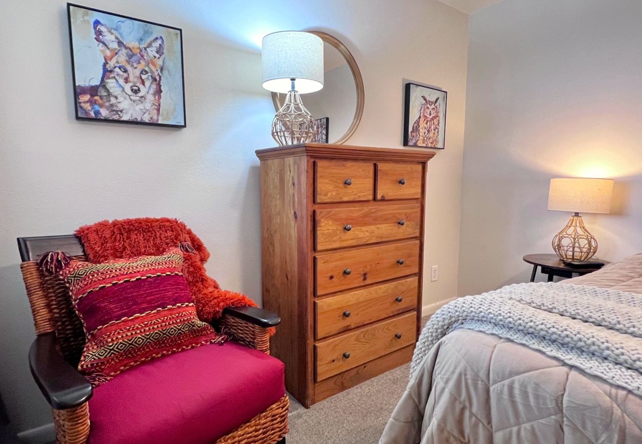 Condominium in Breckenridge - Walk to Main St. + Snowflake Lift, Pool+Hot Tubs