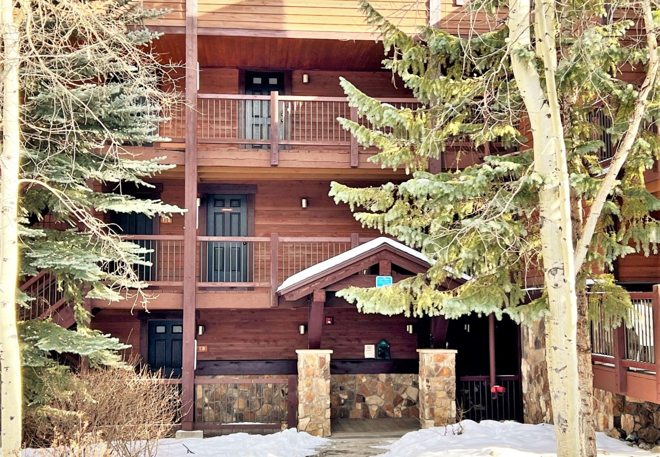 Condominium in Breckenridge - Near Snow Flake Lift+Main St Breck Pool + Hot Tubs