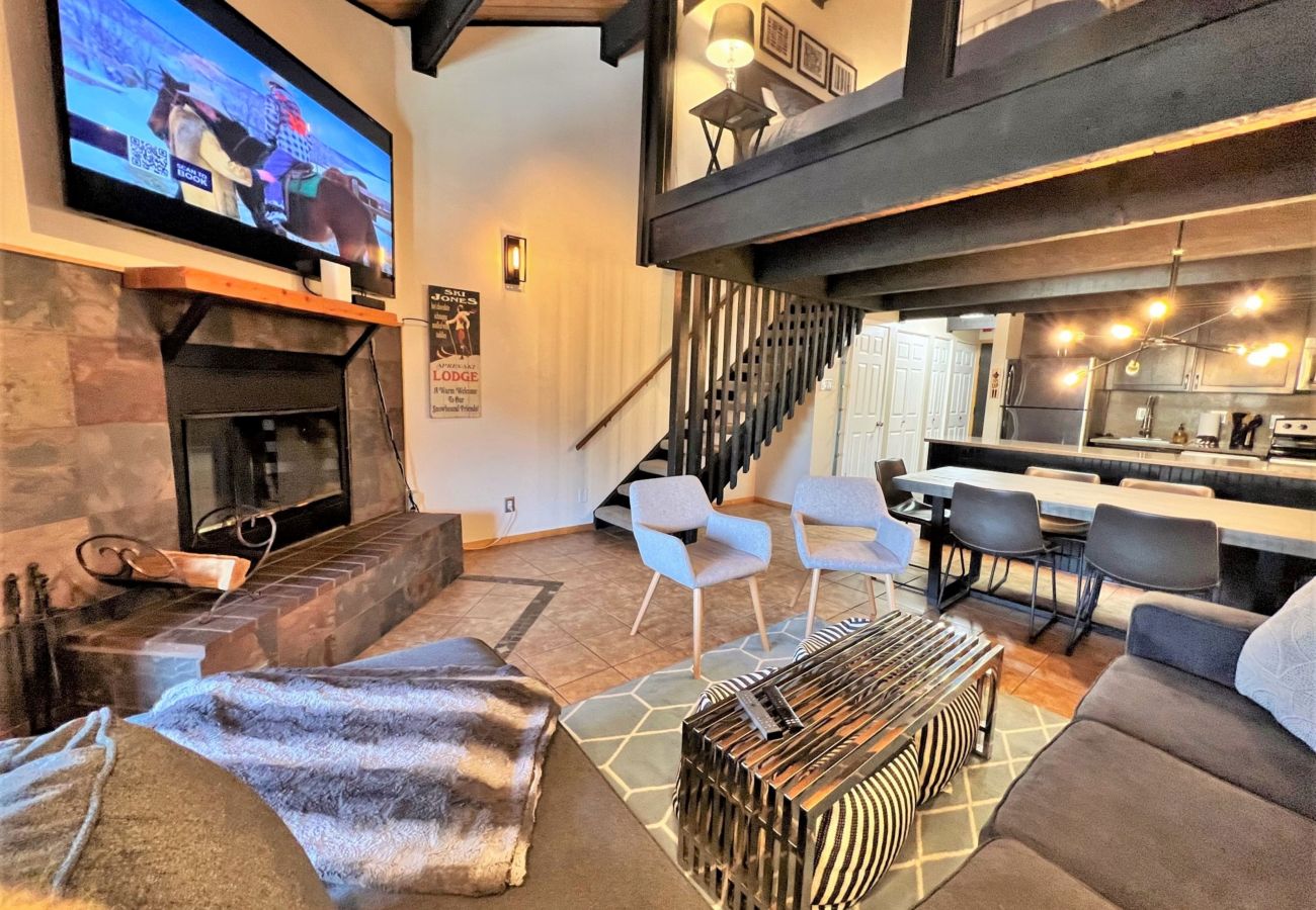 Condominium in Breckenridge - Near Snow Flake Lift+Main St Breck Pool + Hot Tubs