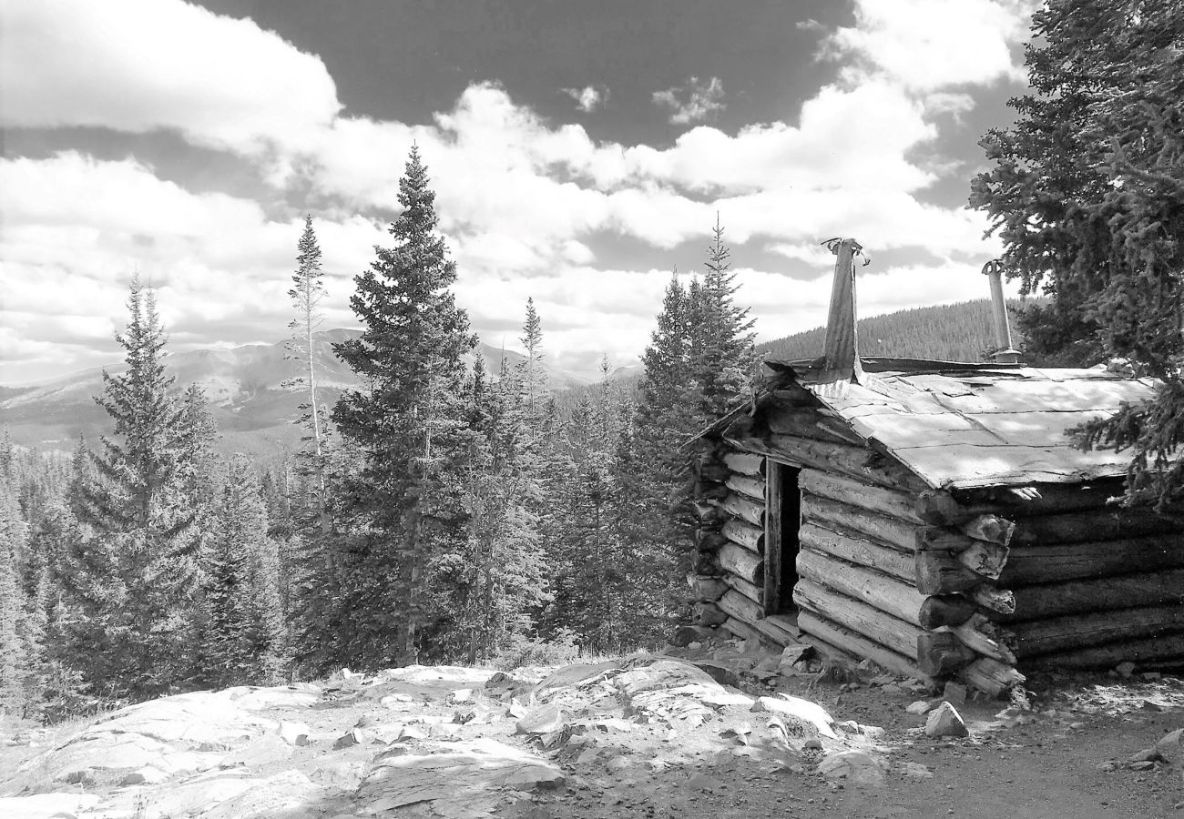 House in Breckenridge - Ski-In 4 O'clock Run In The Heart of Breck Hot tub