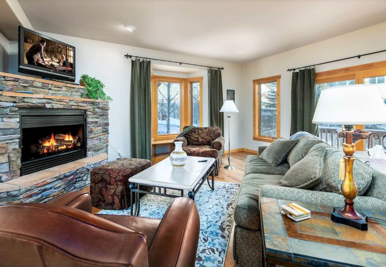 Townhouse in Frisco - Near Main St Frisco Lake+ 5 Ski Resorts, Festivals 