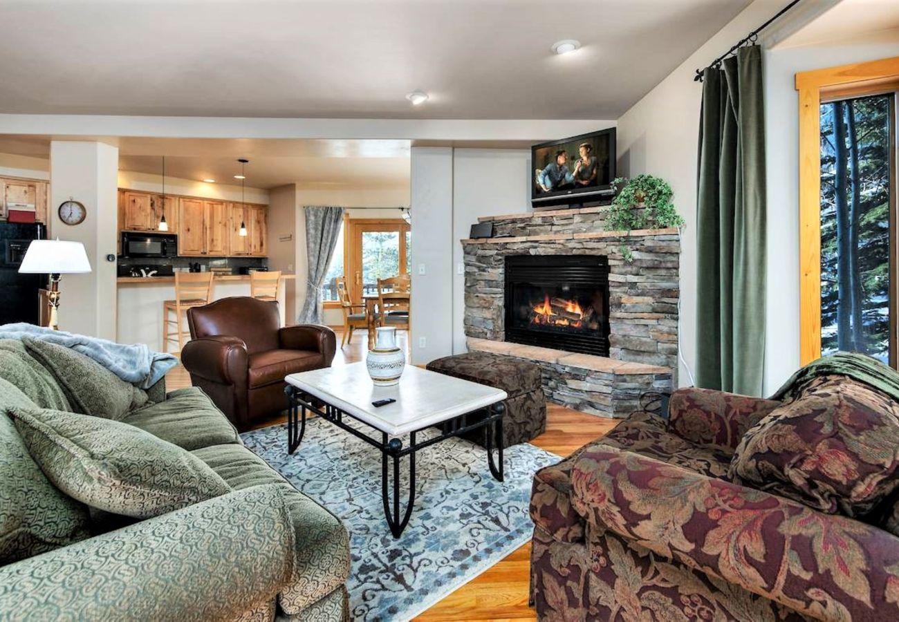 Townhouse in Frisco - Near Main St Frisco Lake+ 5 Ski Resorts, Festivals 