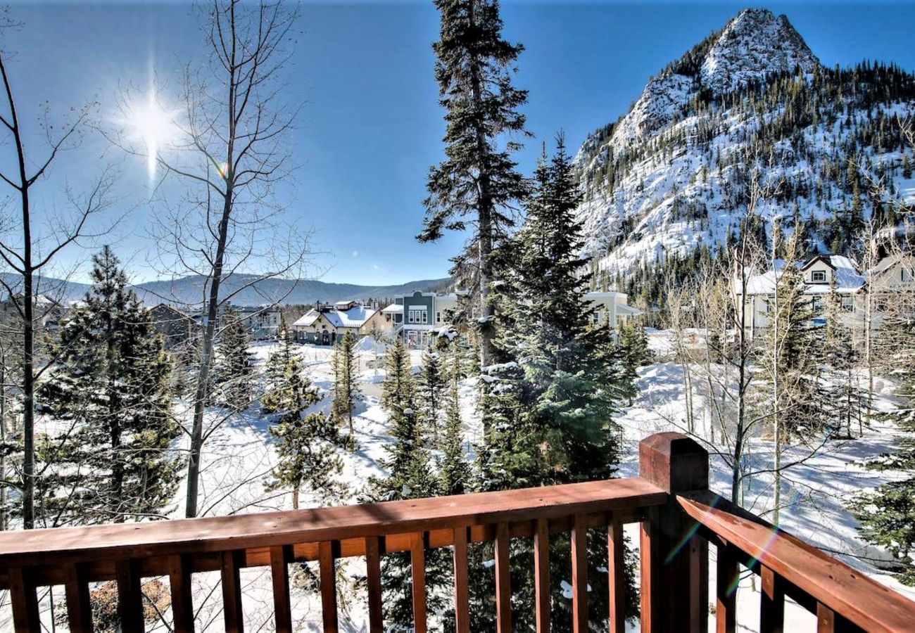 Townhouse in Frisco - Near Main St Frisco Lake+ 5 Ski Resorts, Festivals 