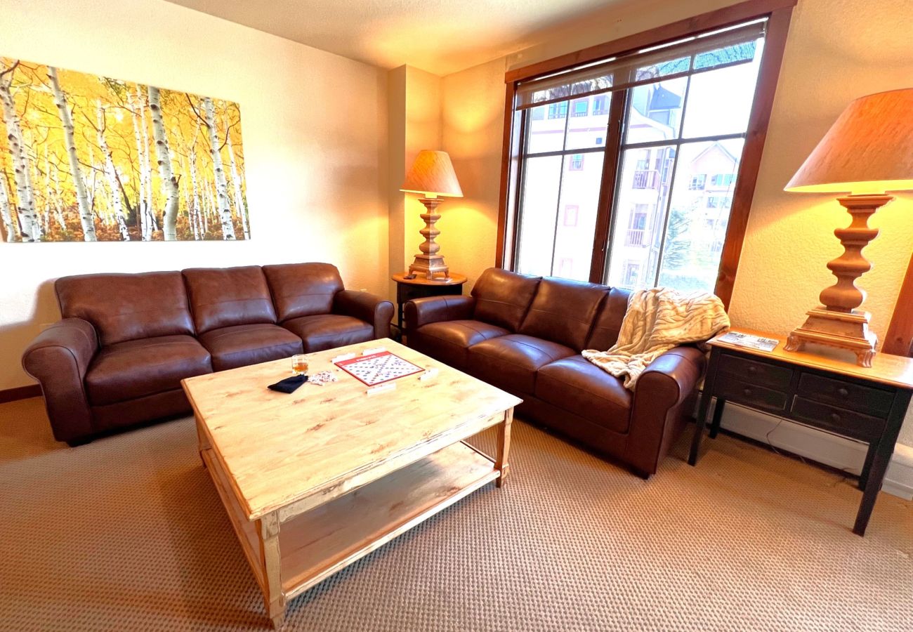 Condominium in Breckenridge - Mtn. + Lake views, Pool + 7 Hot tubs Walk to Lift