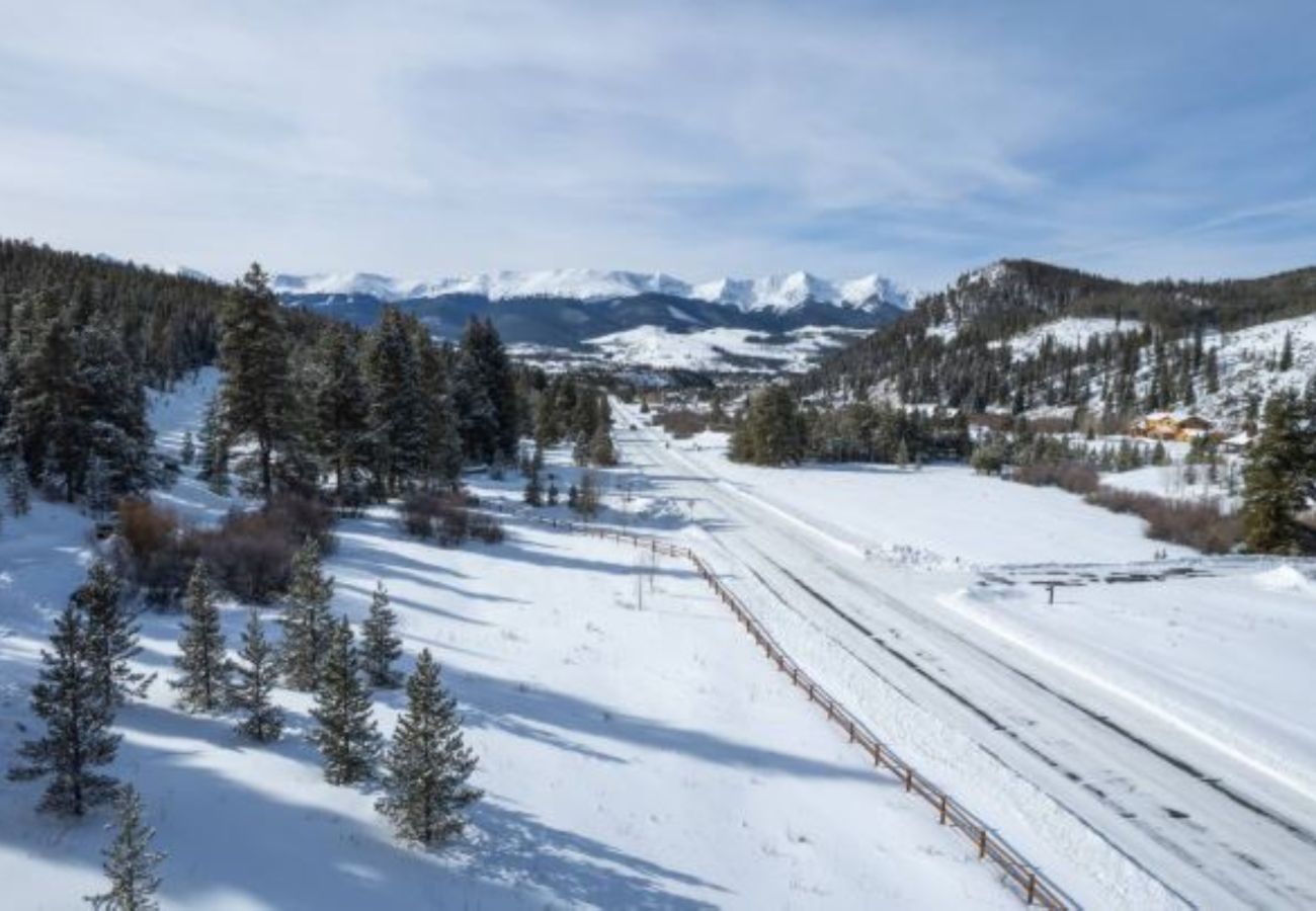 Cabin in Breckenridge - Log Home WOW Mtn. Views Log Stove 10 min. to Breck