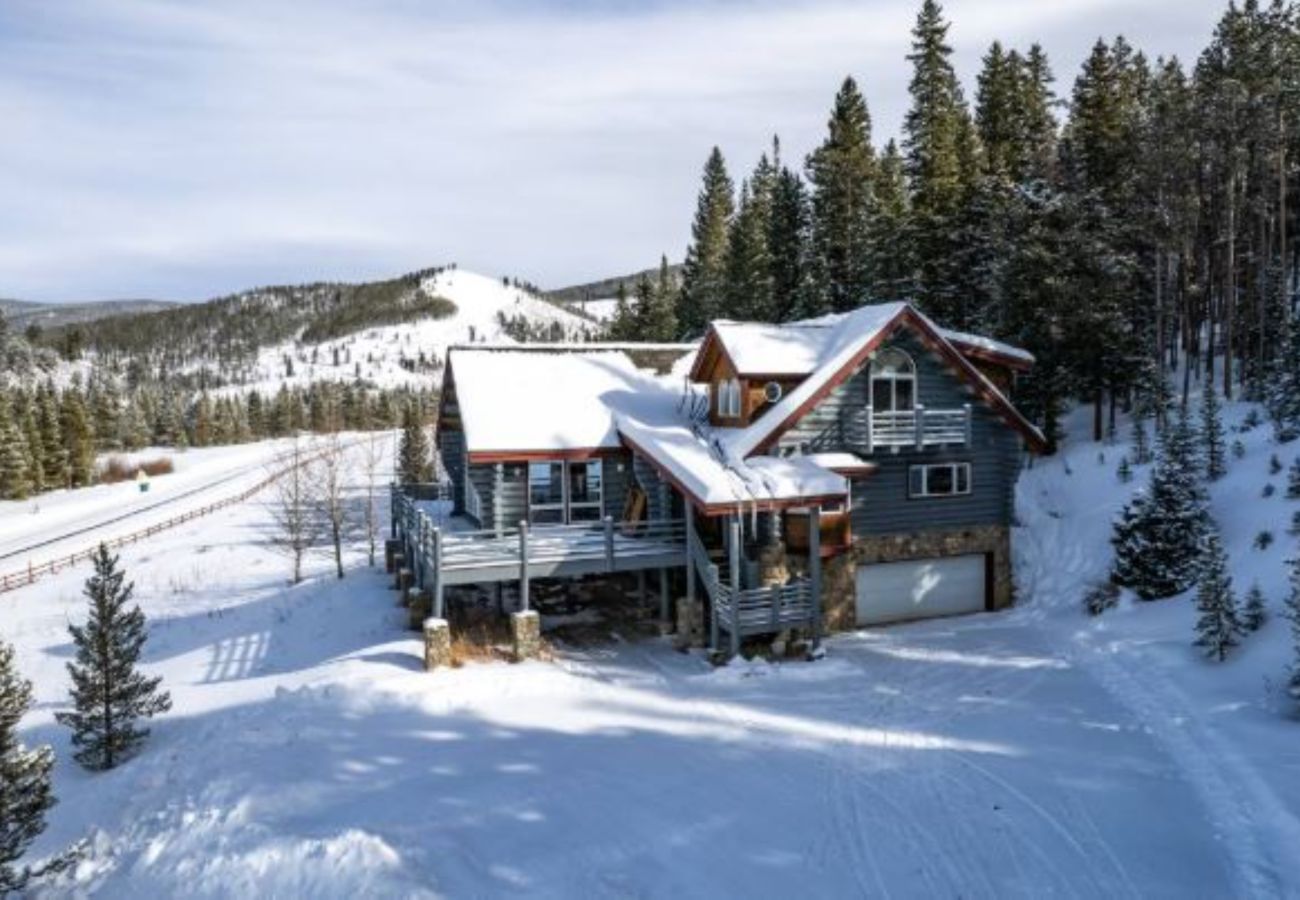 Cabin in Breckenridge - Log Home WOW Mtn. Views Log Stove 10 min. to Breck